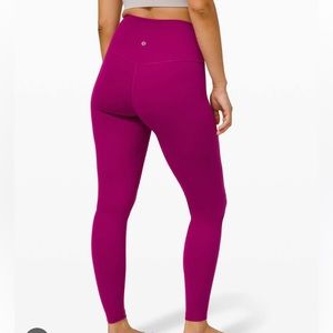 LULULEMON 28” wunder under leggings deep fuschia EUC